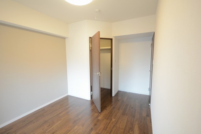 三井音羽ハイツ 洋室１