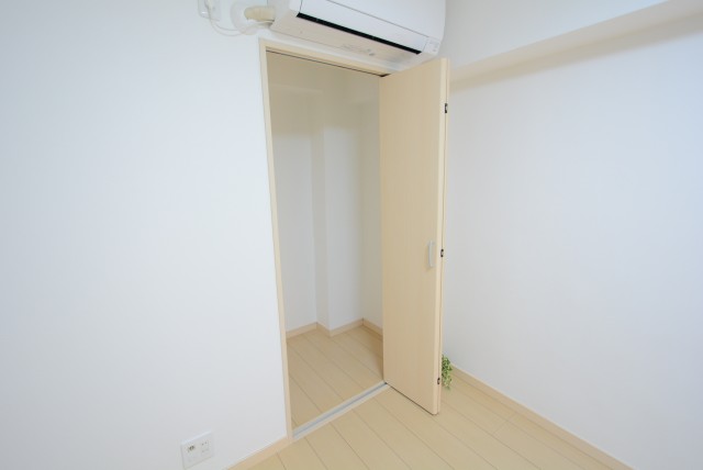 自由ヶ丘フラワーマンション 洋室