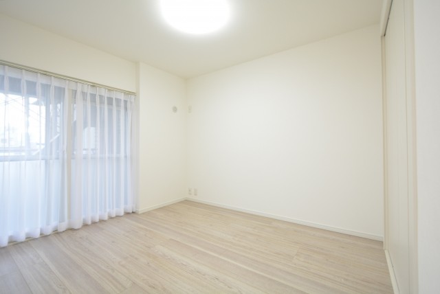 三軒茶屋スカイハイツ 洋室1