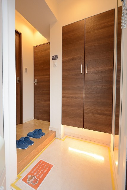 幡ヶ谷コーエイマンション 玄関