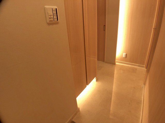 幡ヶ谷コーエイマンション 玄関