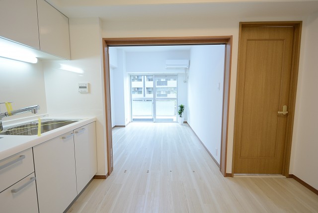 朝日白山マンション LD～洋室