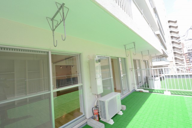 メゾンドール明石 バルコニー