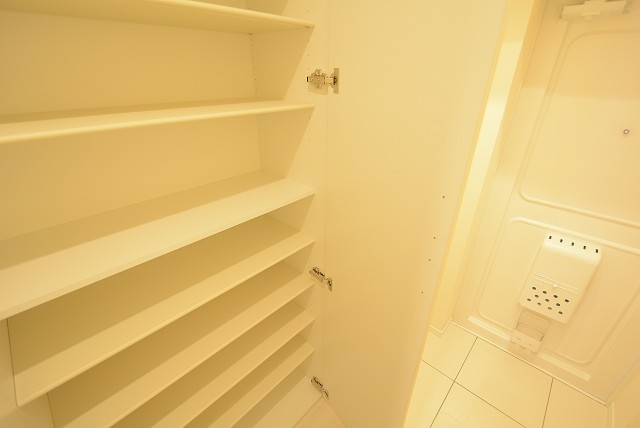 目白台コーポ 玄関