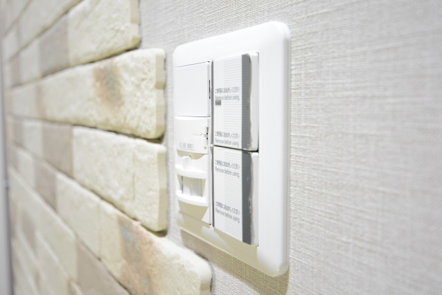 朝日広尾マンション　人感センサー