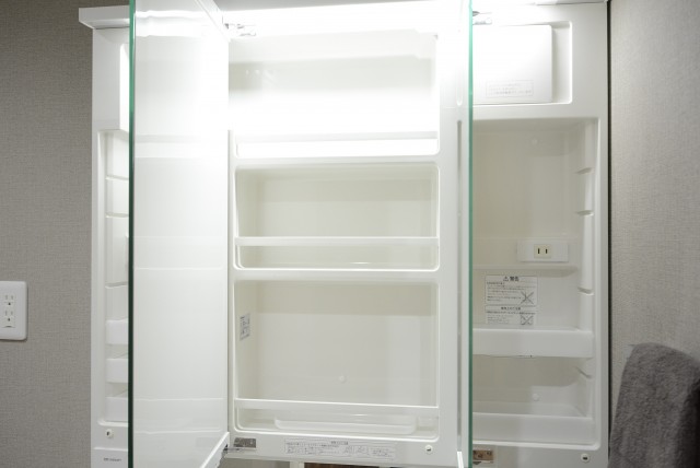 朝日広尾マンション　洗面化粧台