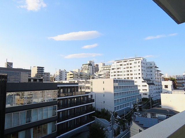 グリーンヒル新宿　共用廊下眺望