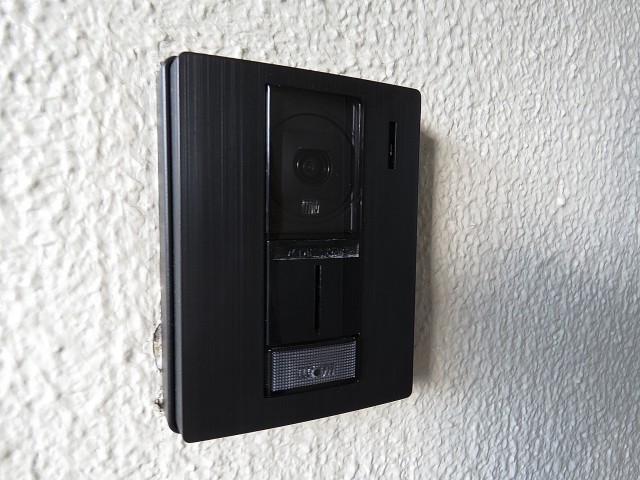 グリーンヒル新宿　TVモニター付きインターホン