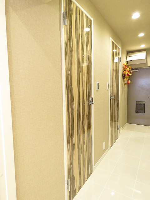 グリーンヒル新宿　トイレ扉