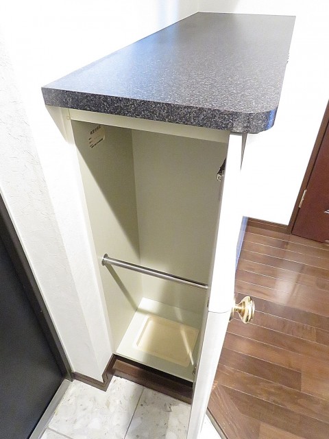 ダイアパレスシェルトワレ目黒　シューズBOX