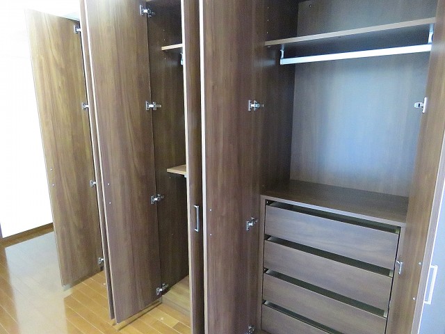 ダイアパレスシェルトワレ目黒　洋室収納