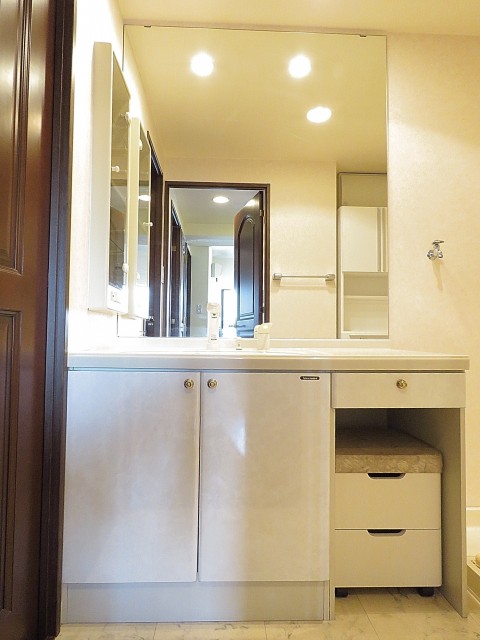 ダイアパレスシェルトワレ目黒　洗面化粧台