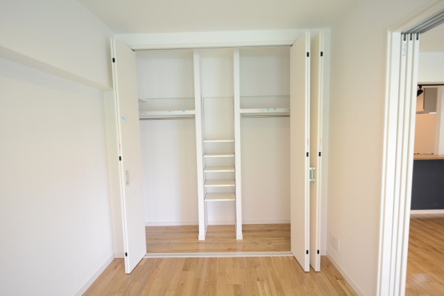 メゾンドール明石 洋室2