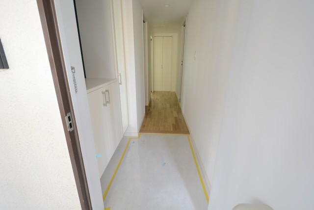 メゾンドール明石 玄関