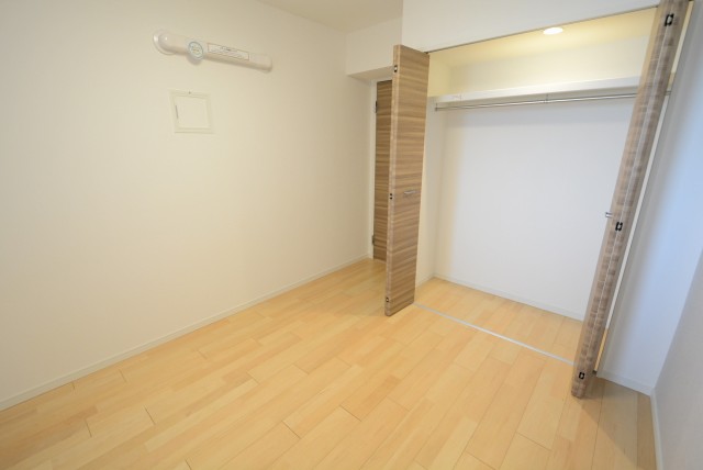 砧公園ヒミコマンション 洋室２