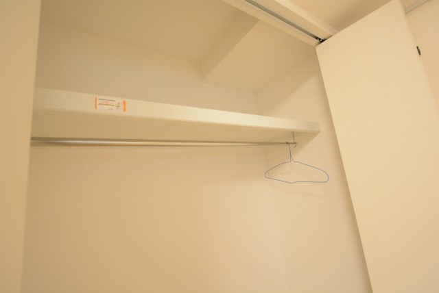 メゾンドール明石 洋室1