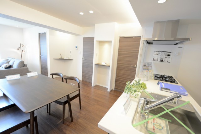 グランドパレス田町 洋室２