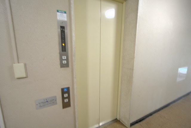 マンション駒場 内廊下