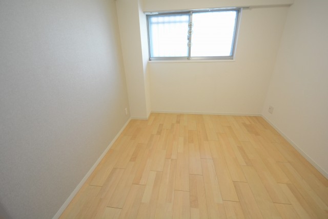 砧公園ヒミコマンション 洋室２