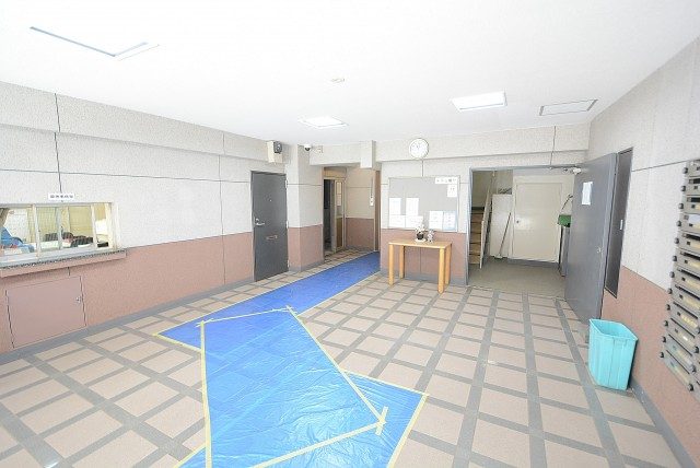 三軒茶屋スカイハイツ エントランス