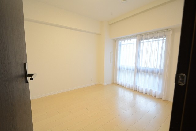 三井音羽ハイツ 洋室②