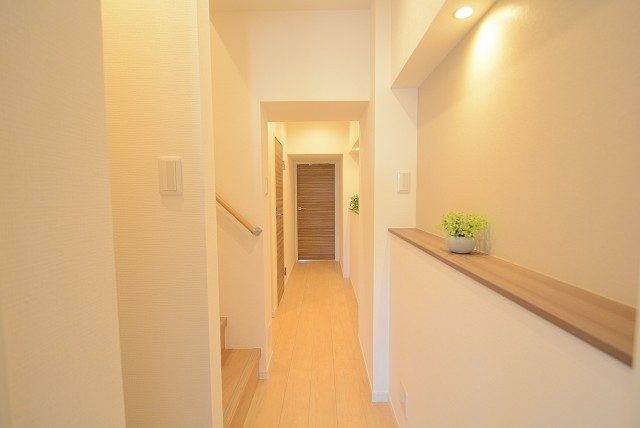 ハヤマビル 廊下 ハヤマビル 廊下