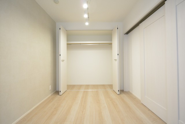 中野坂上マンション 洋室