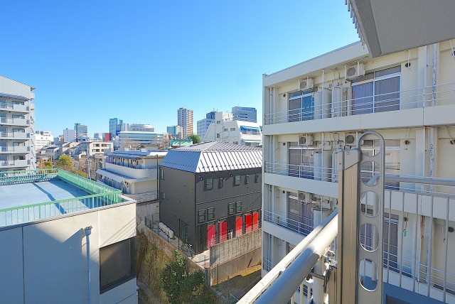 神楽坂ハウス バルコニー