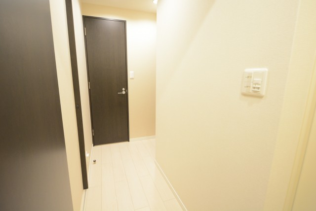 D'クラディアイヴァン初台 玄関