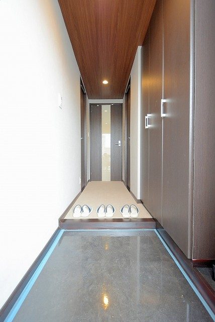 ファミリータウン東陽　玄関