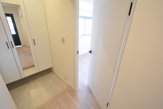 秀和第二自由が丘レジデンス 洋室1