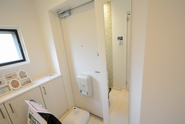 コスモ東長崎 玄関