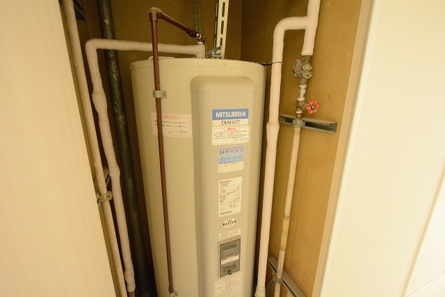 ファミリータウン東陽 電気温水器