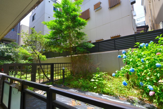 クレッセント目黒Ⅱ バルコニー