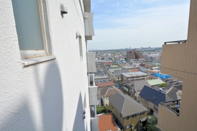 マンション第2明大前 バルコニー