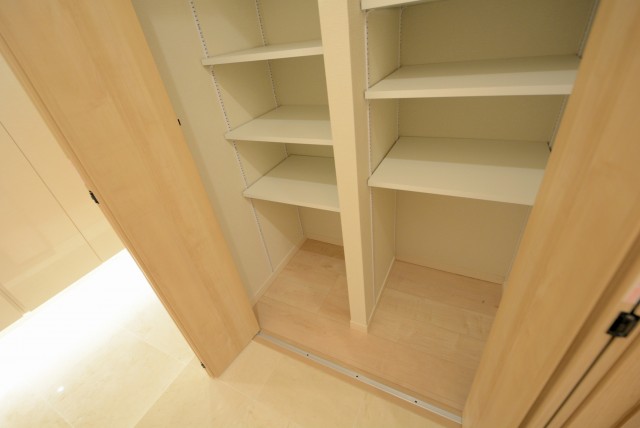 ニチメン目白ハイツ 玄関