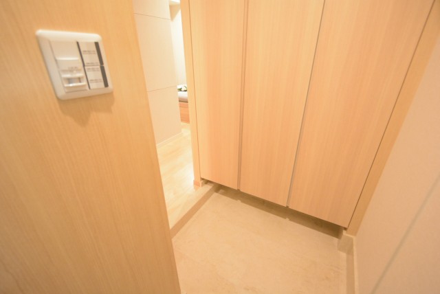 ライオンズマンション代々木 玄関