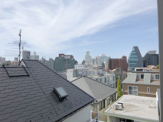 スカーラ神宮前 バルコニー