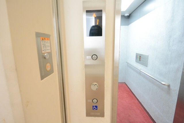 D'クラディアイヴァン初台 エントランス