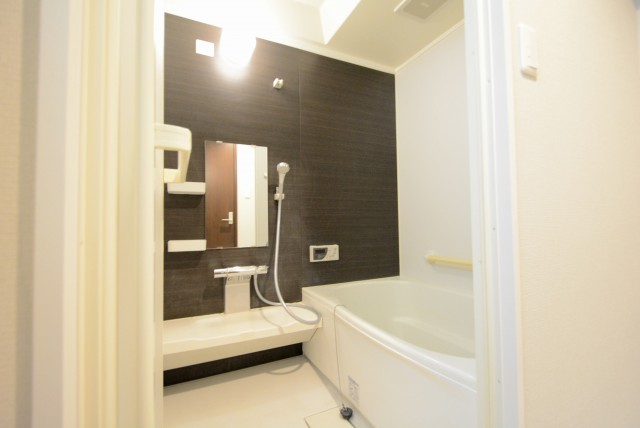 中銀目黒駅前マンシオン バス