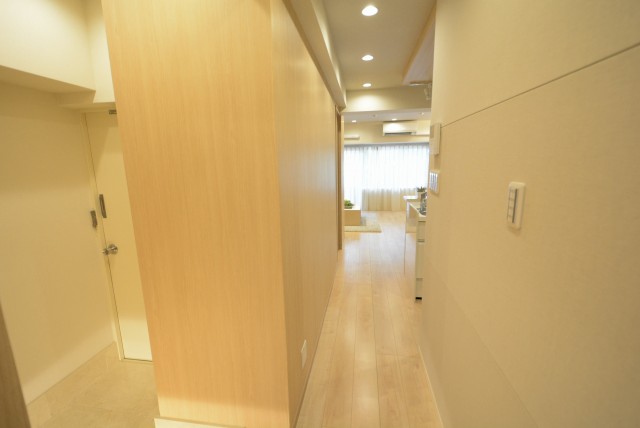 ライオンズマンション代々木 玄関