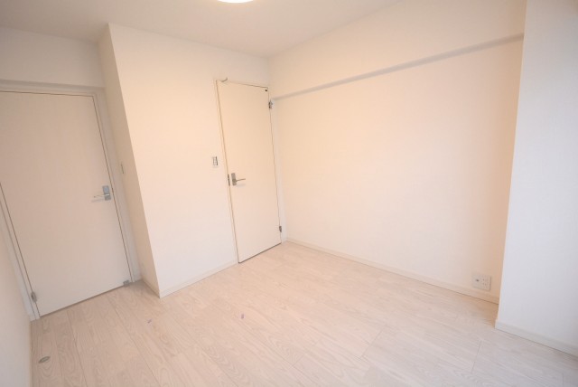 コスモ東長崎 洋室２