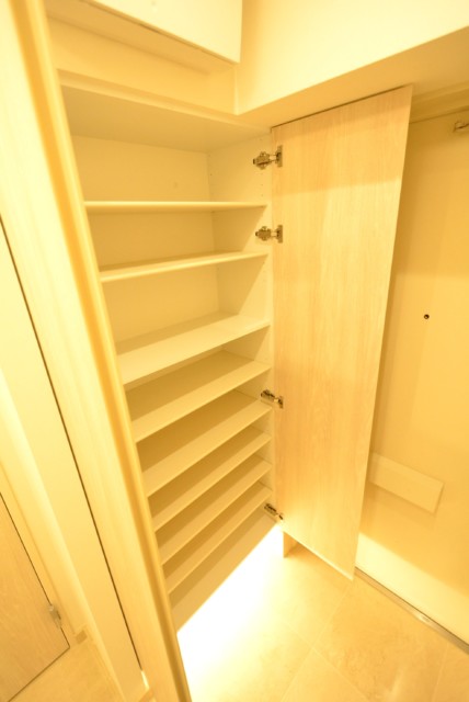 クレッセント目黒Ⅱ 玄関