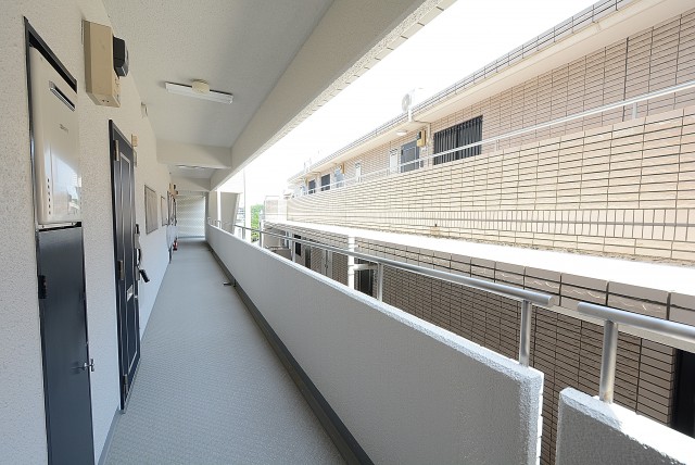 プチモンド目白 外廊下