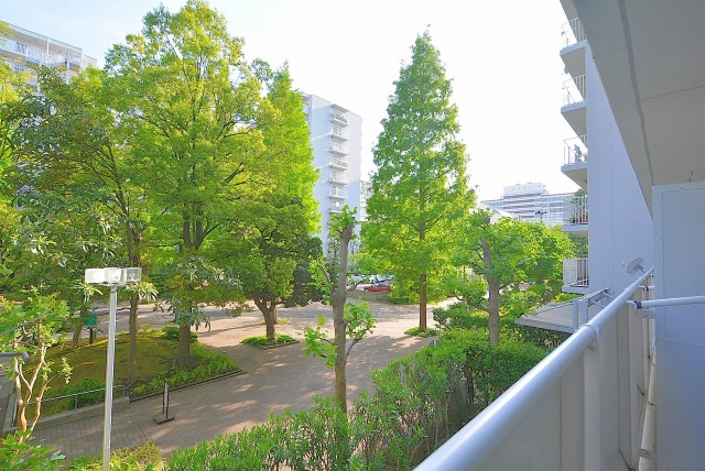 ファミリータウン東陽 バルコニー