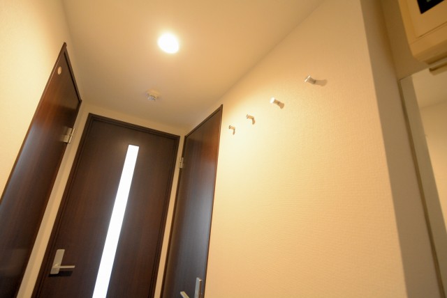 中銀目黒駅前マンシオン 玄関