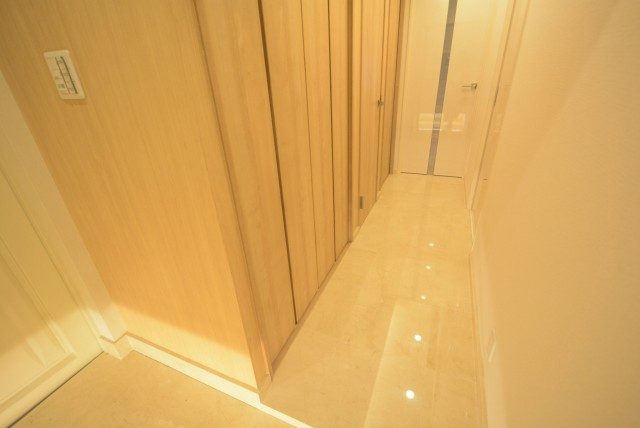 ニチメン目白ハイツ 玄関