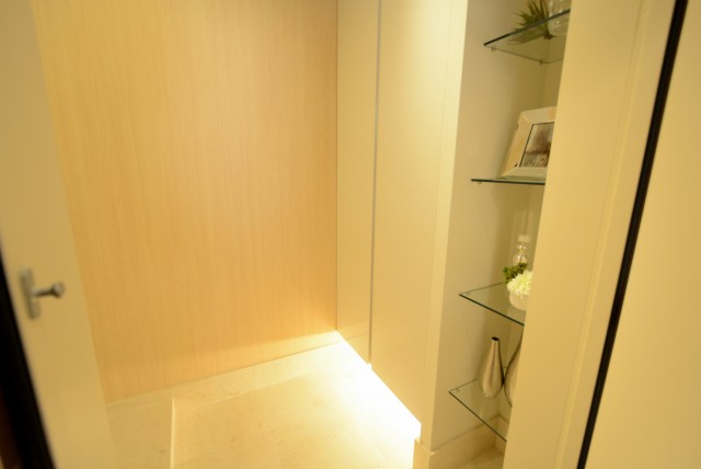 パシフィック西早稲田 玄関