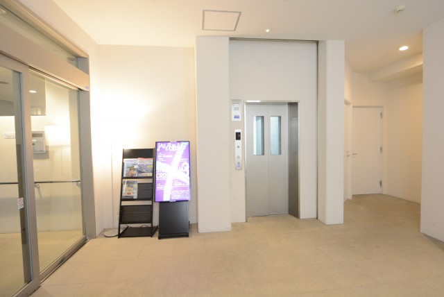 D'クラディアイヴァン初台 エントランス