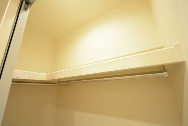 マンション第2明大前 玄関